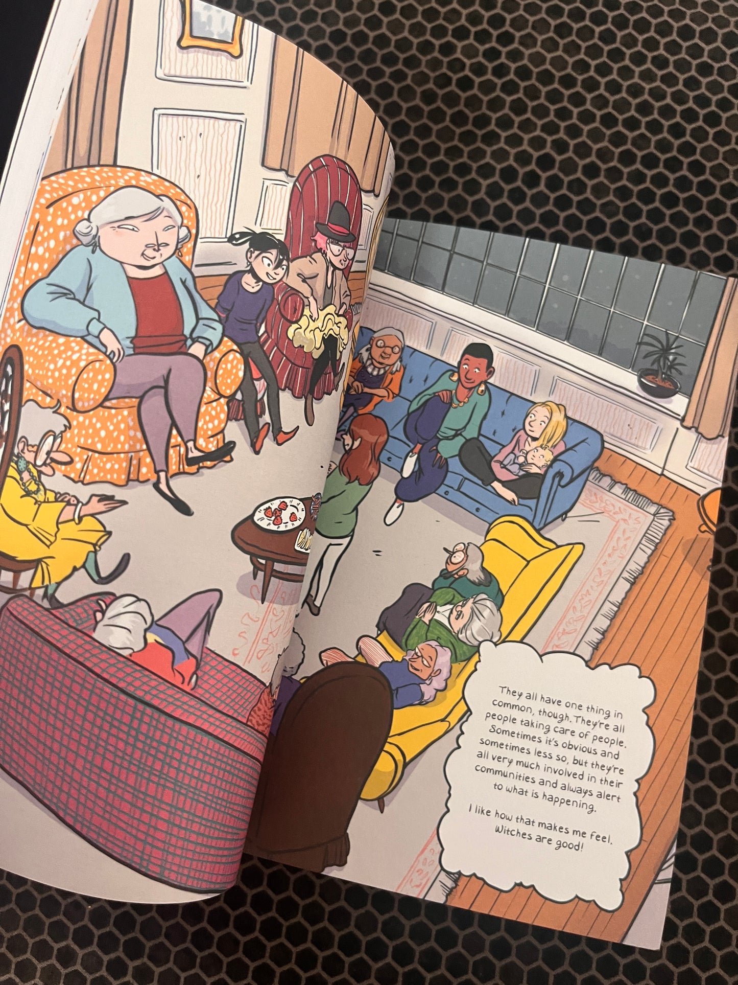Witches of Brooklyn: What the Hex?!