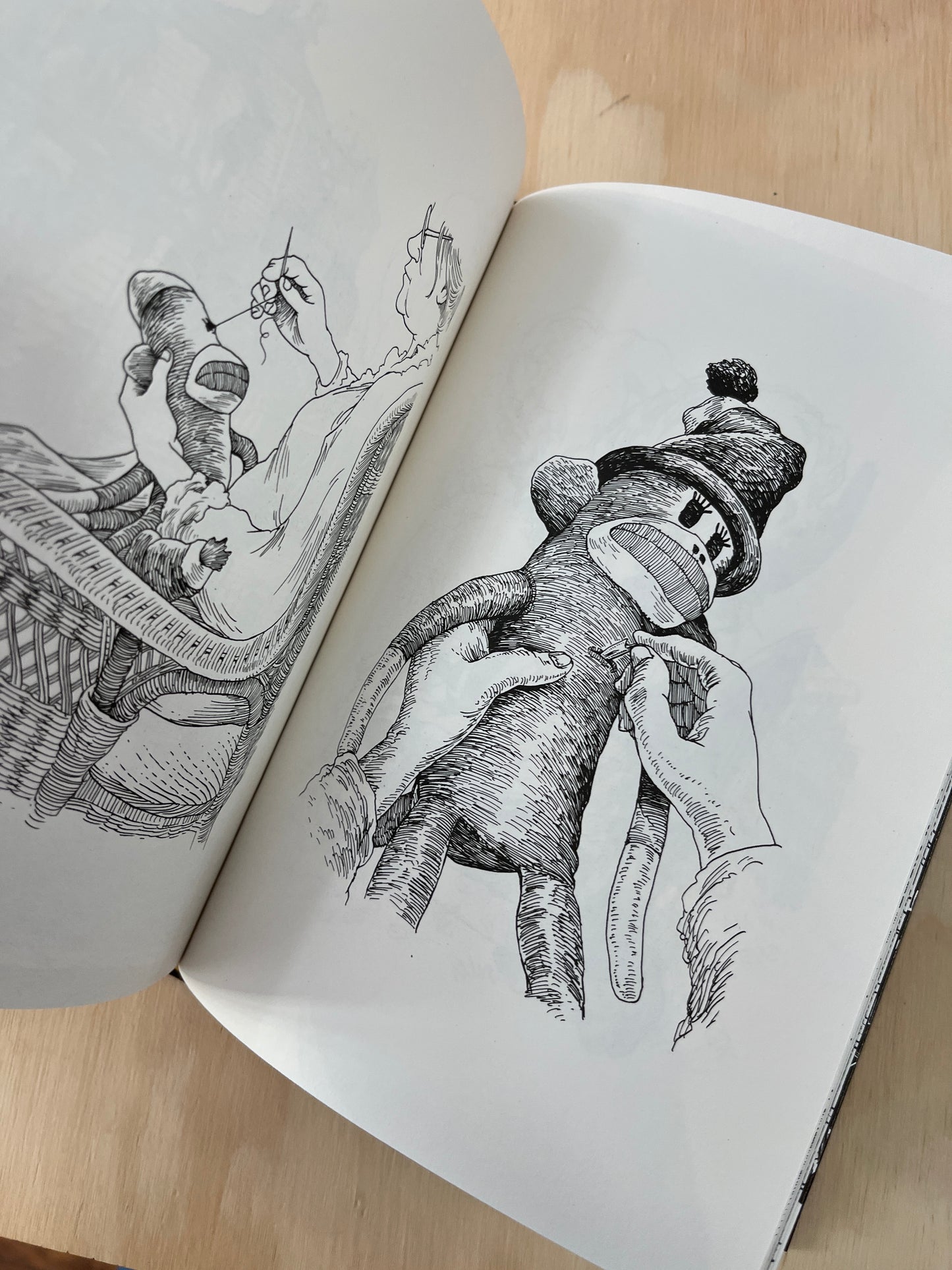 The Art of Tony Millionaire : Gentlemen & Adventures