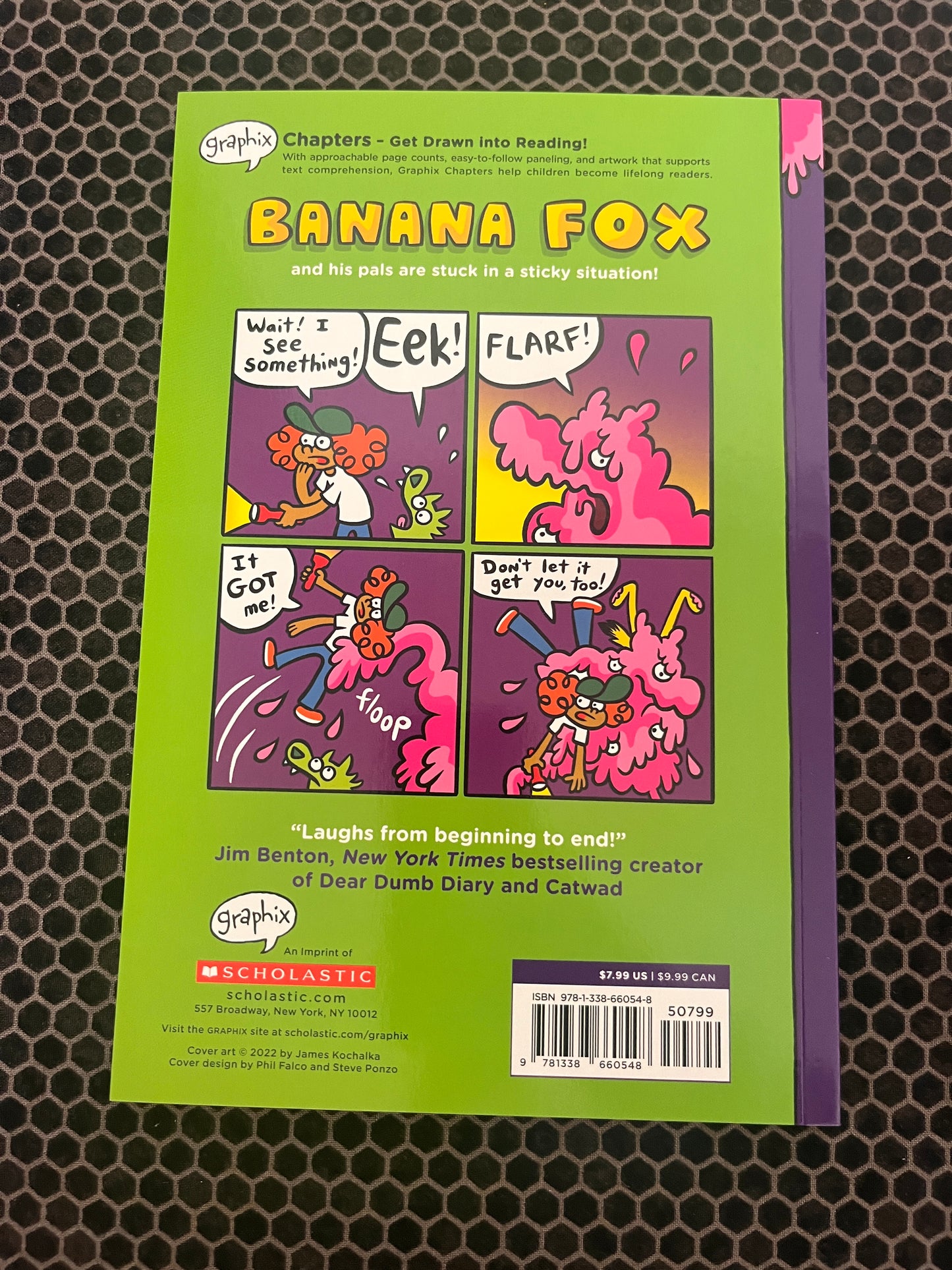 Banana Fox and the Gummy Monster Mess: A Graphix Chapters Book (Banana Fox #3)