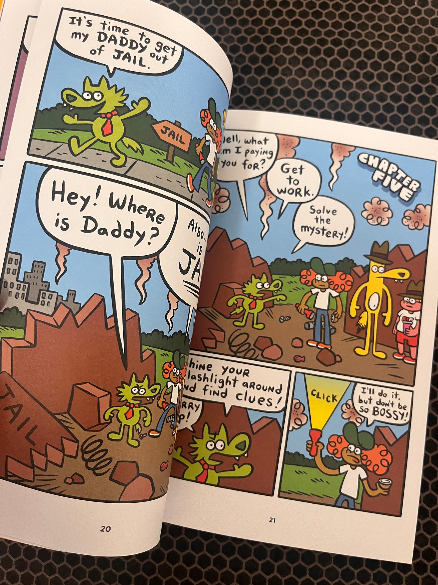 Banana Fox and the Gummy Monster Mess: A Graphix Chapters Book (Banana Fox #3)