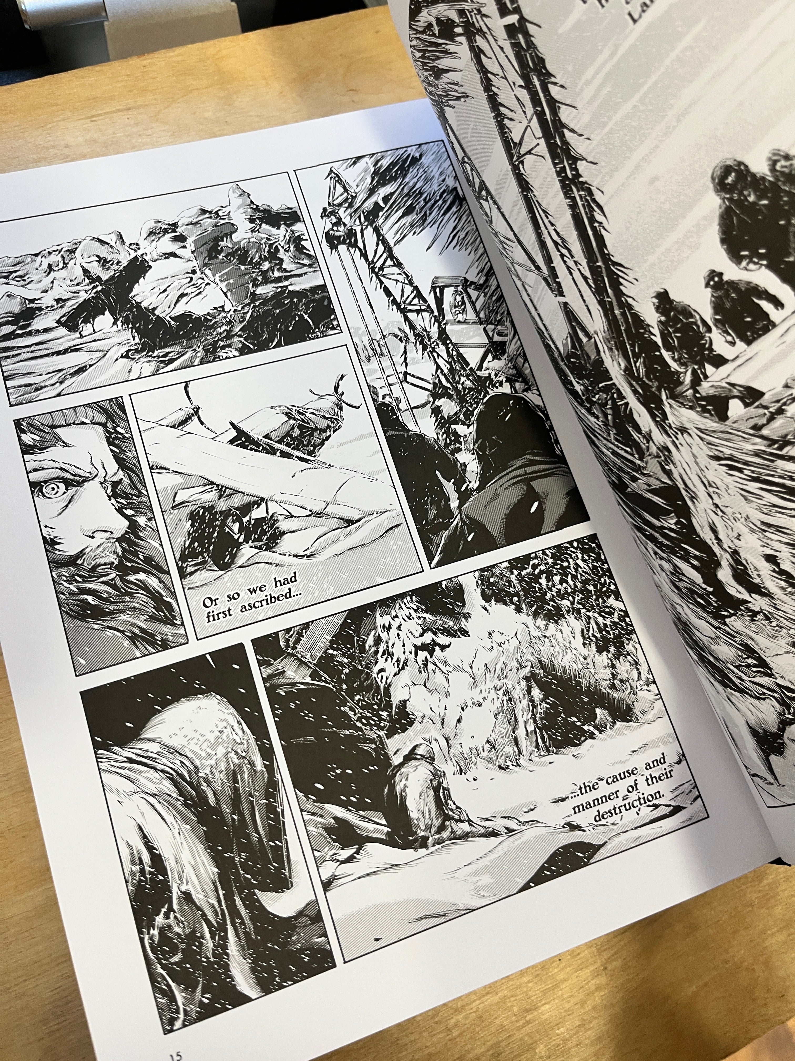 H.P. Lovecraft's At the Mountains of Madness Deluxe Edition