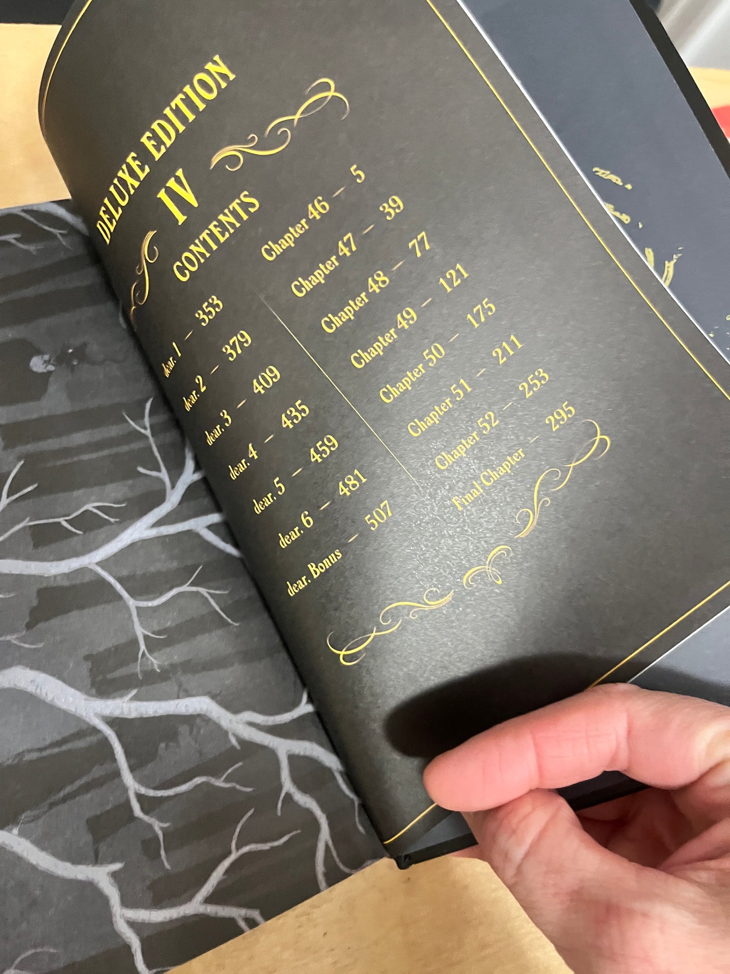 The Girl From the Other Side: Siúil, a Rún Deluxe Edition IV (Vol. 10-11+EX Hardcover Omnibus)