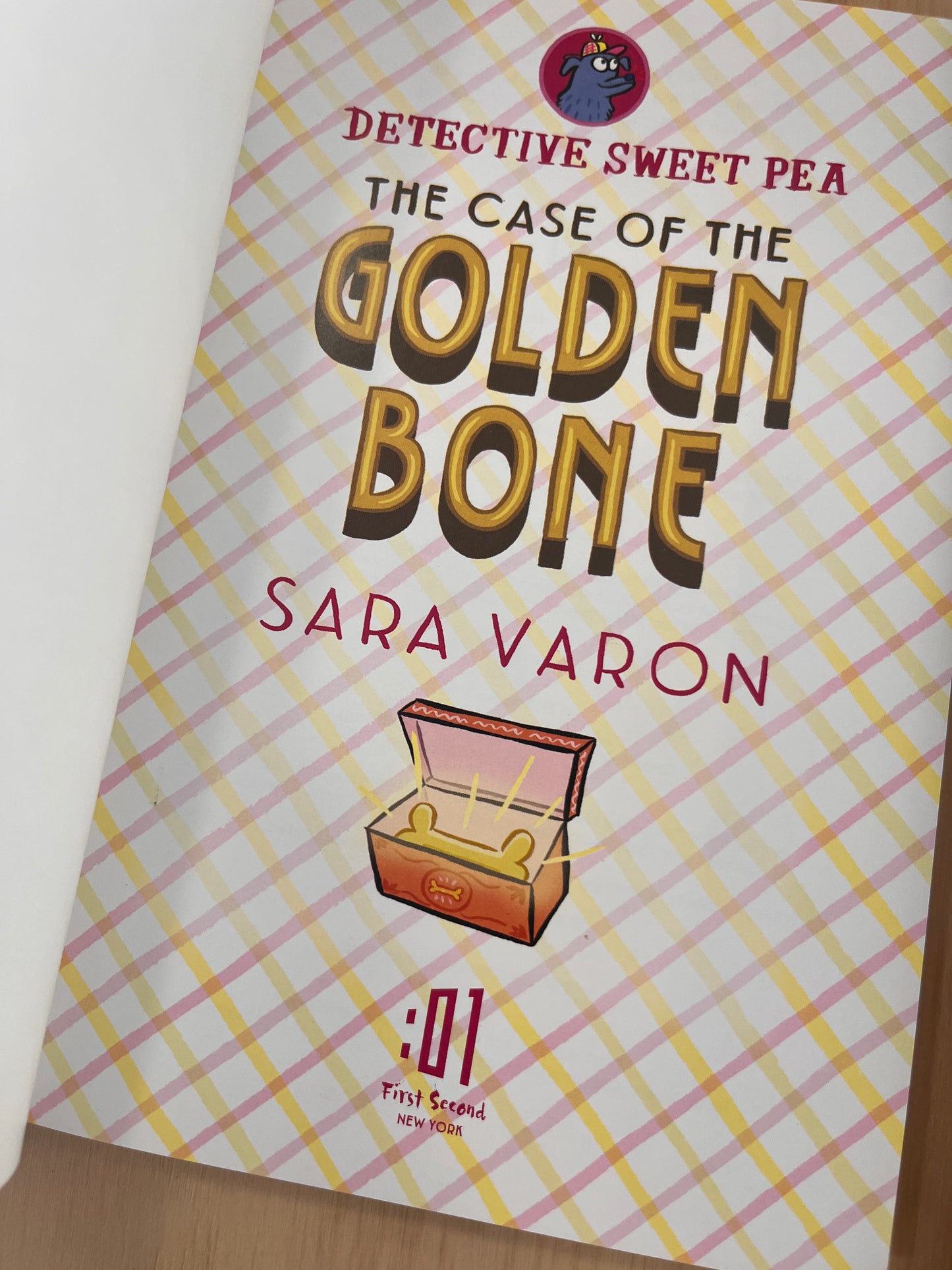 Detective Sweet Pea: The Case of the Golden Bone (Detective Sweet Pea, 1)