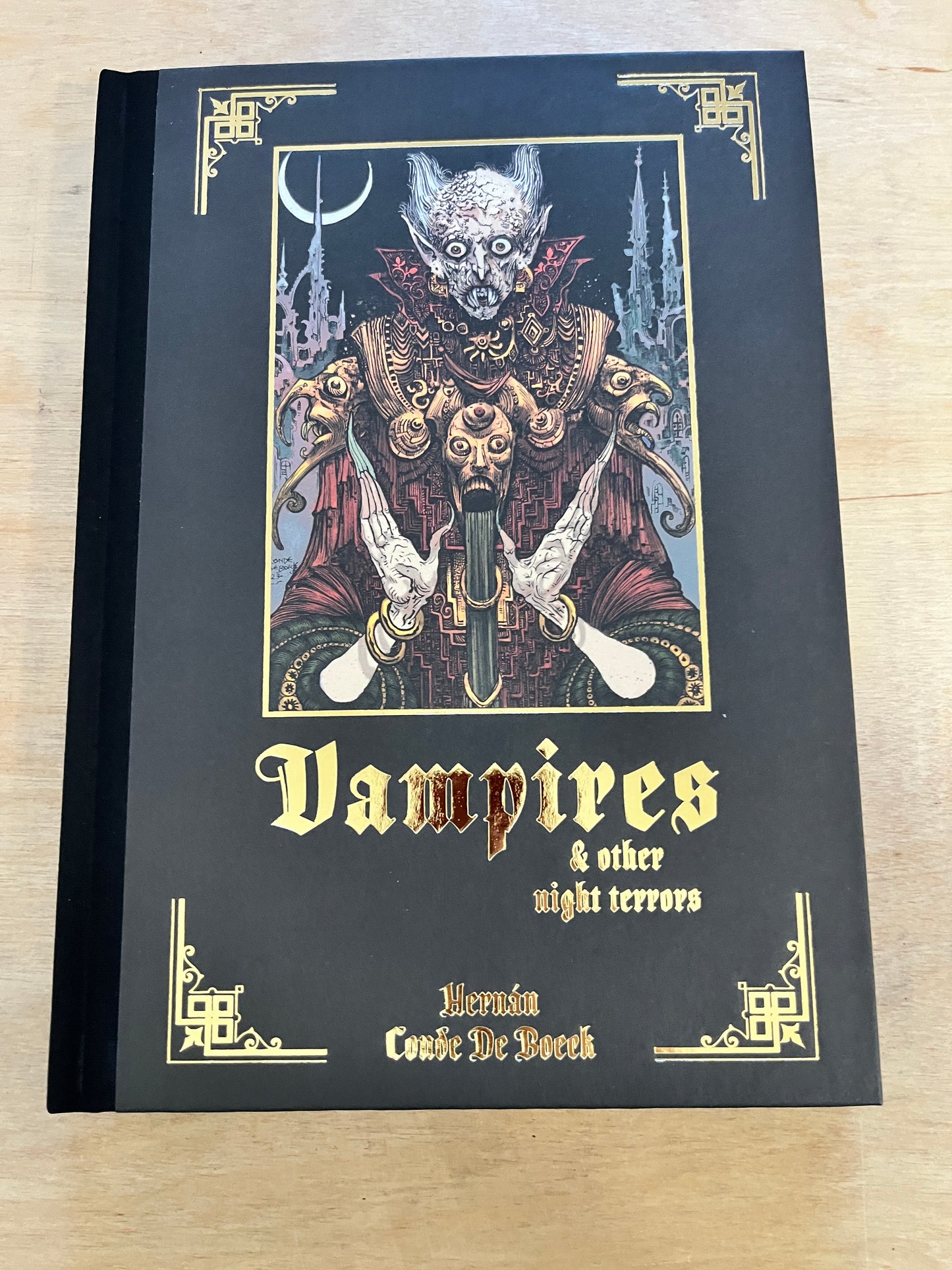 VAMPIRES & OTHER NIGHT TERRORS BY HERNÀN CONDE DE BOECK