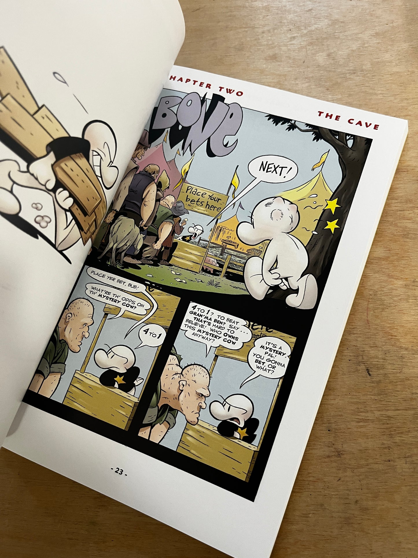 The Great Cow Race: A Graphic Novel (BONE #2)