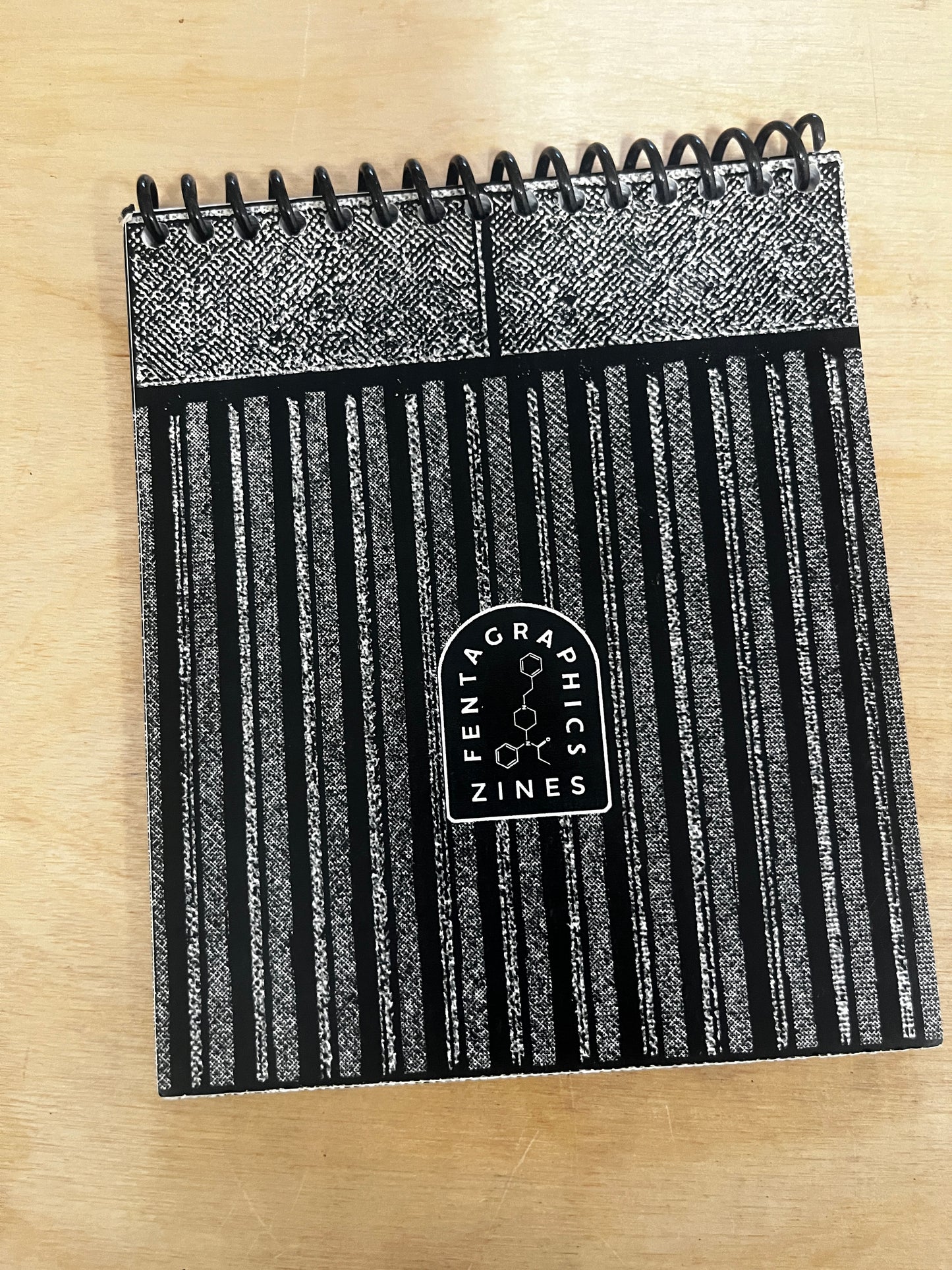 FABULAS RAYADAS – URBANO MATA