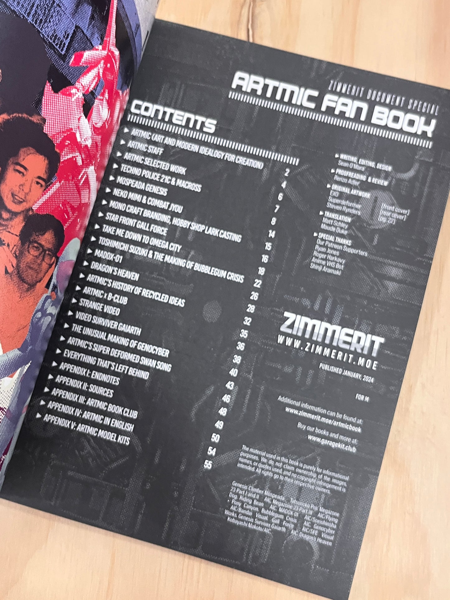 ARTMIC Fan Book