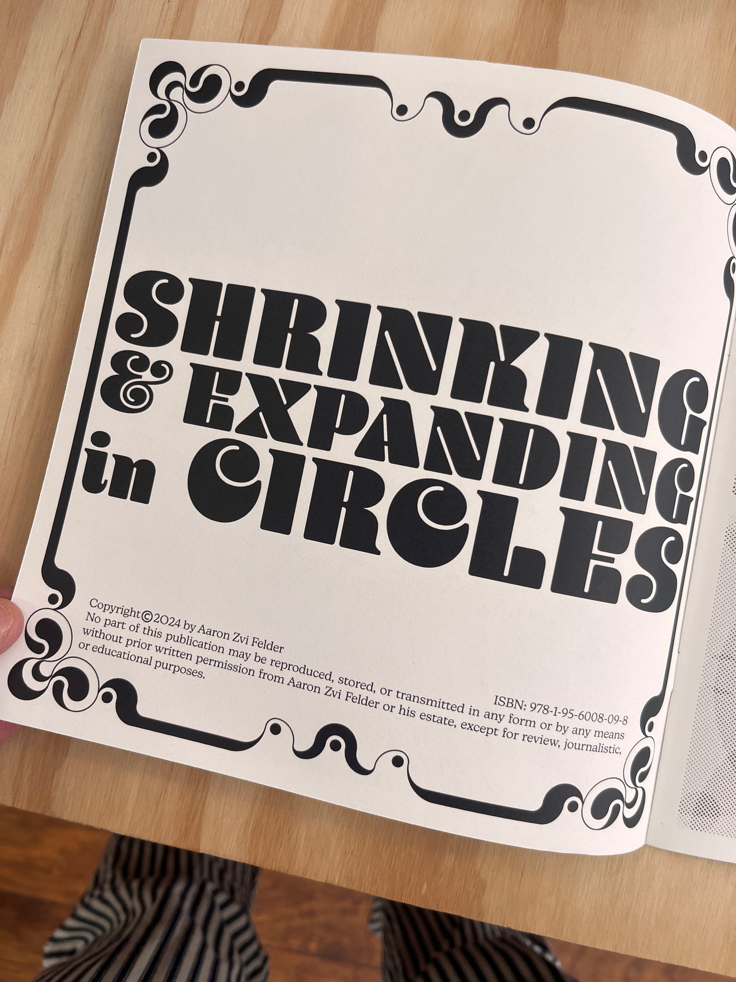 Shrinking & Expanding in Circles